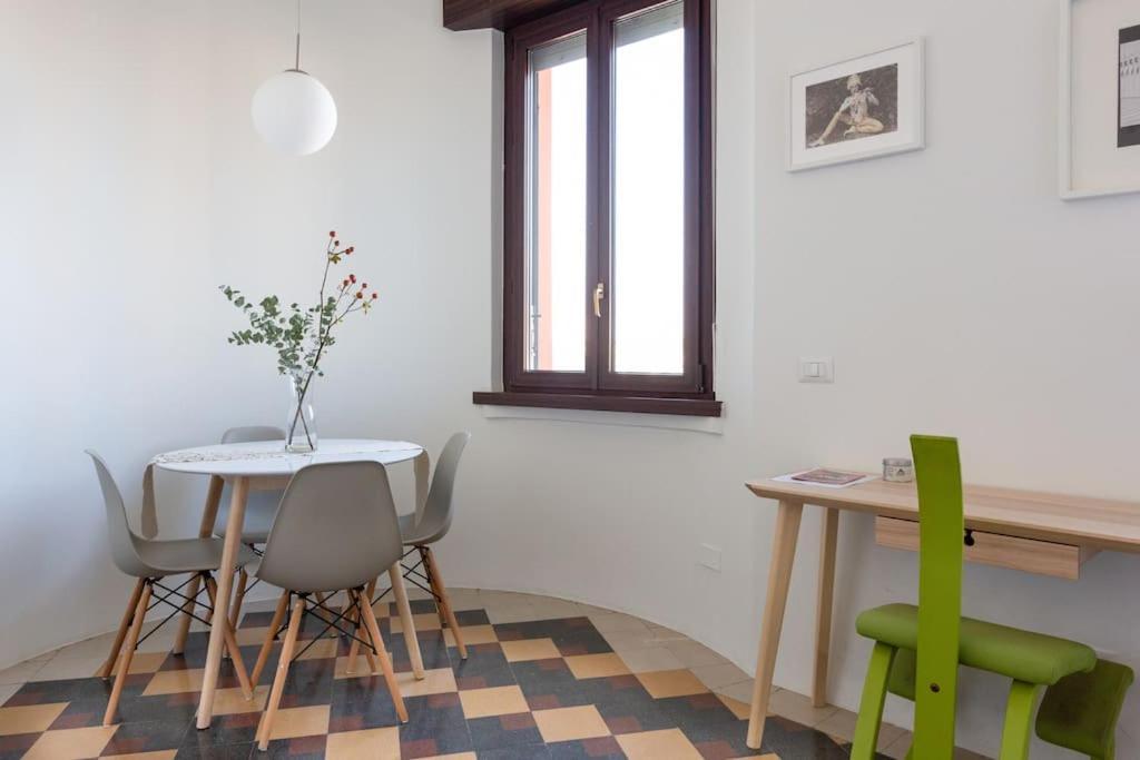 Big Bright Cozy Studio Apartment In Nolo Near Mm1 밀라노 외부 사진